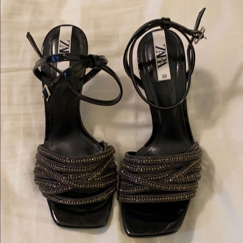 Shiny shoes size 8